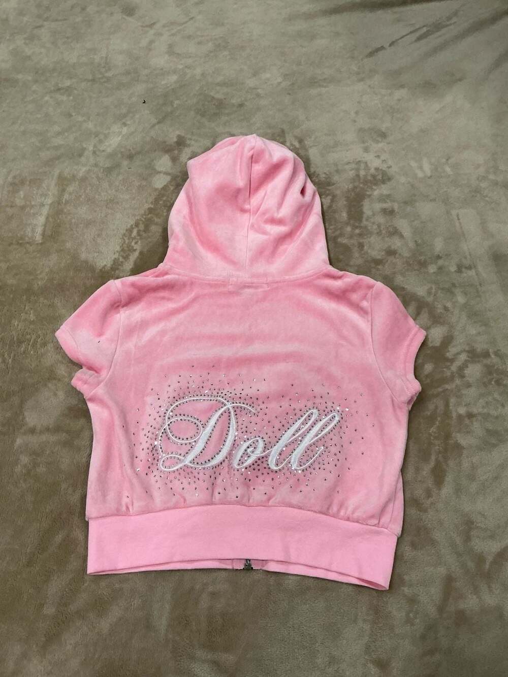 HNO Manor NWT Velvet Pink Rhinestone Doll Short Sleeve Velour Hoodie SIZE XS - Picture 4 of 5